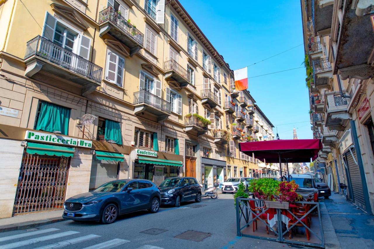 Nella Casa Del Pittore * Turin