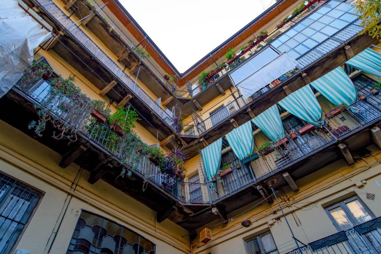 Nella Casa Del Pittore * Turin